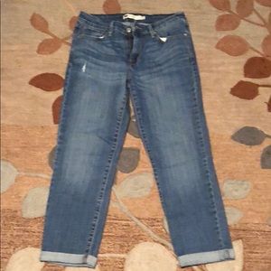 Levi’s mid rise skinny crops